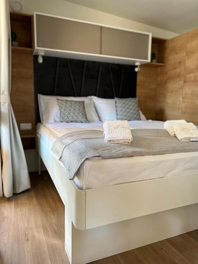 Mobile Home La Vida Biograd Na Moru Eksteriør billede