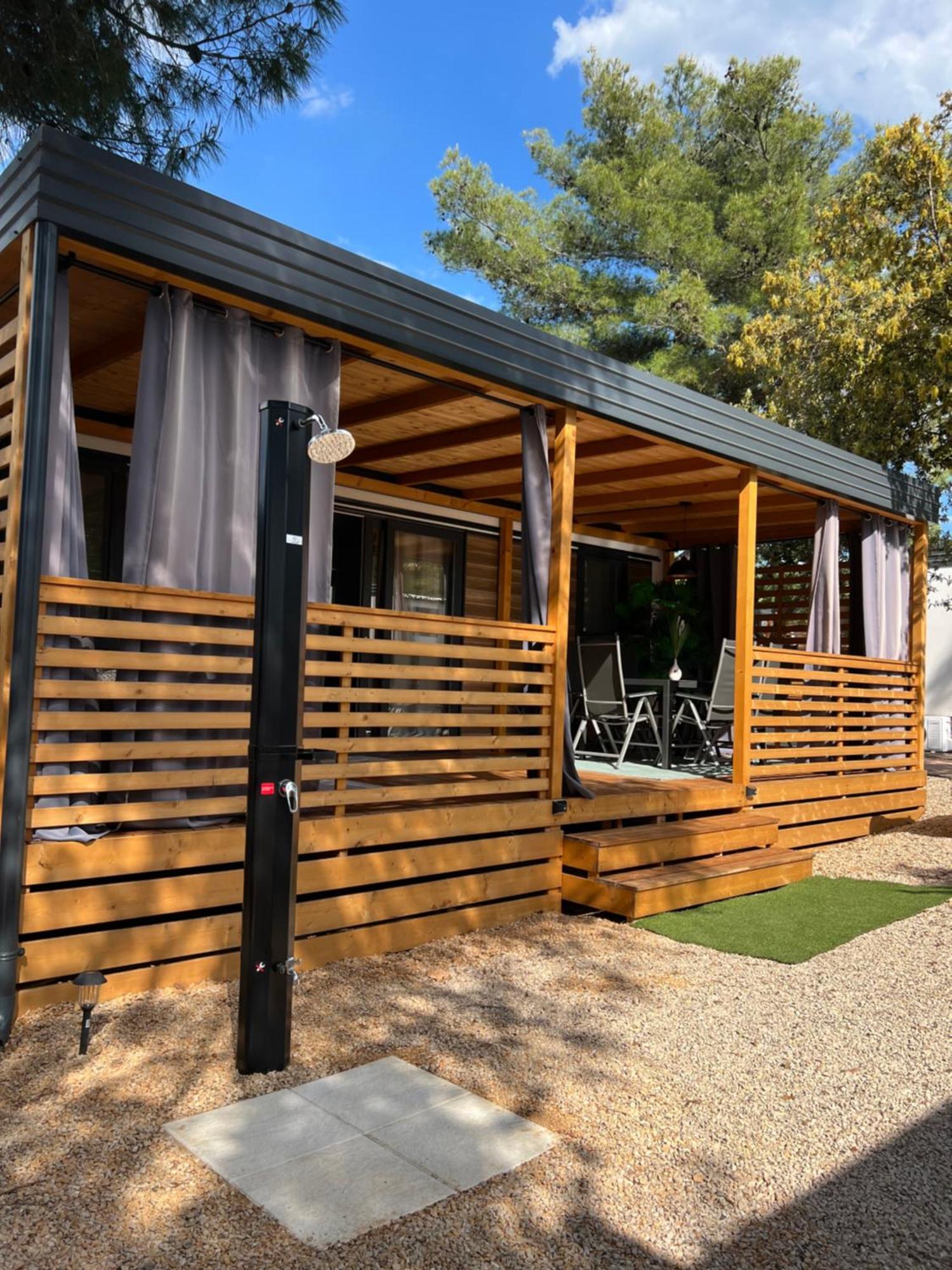 Mobile Home La Vida Biograd Na Moru Eksteriør billede