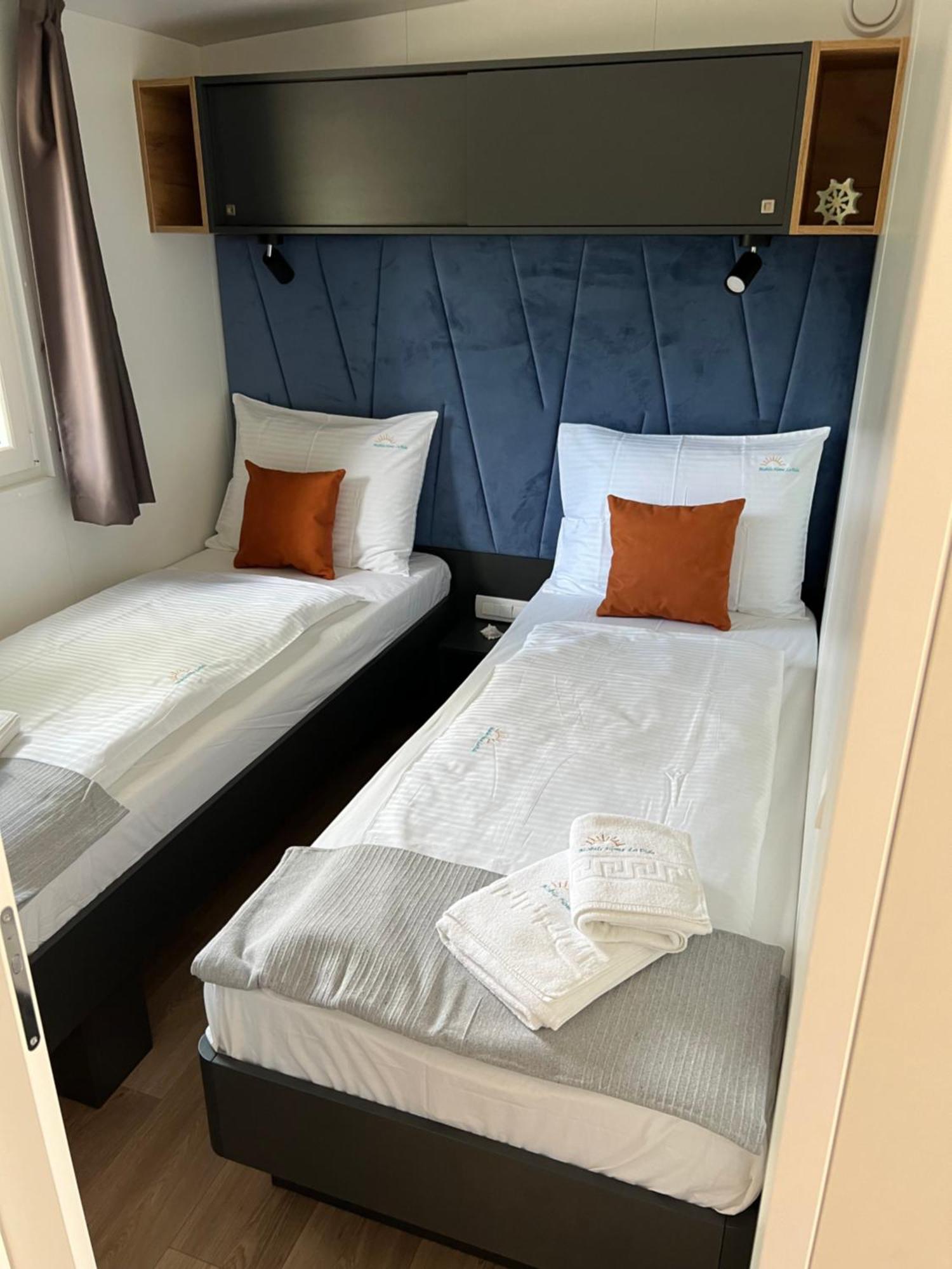 Mobile Home La Vida Biograd Na Moru Eksteriør billede