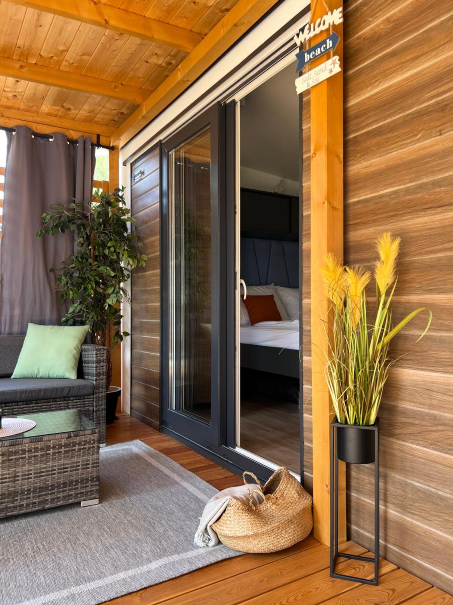 Mobile Home La Vida Biograd Na Moru Eksteriør billede